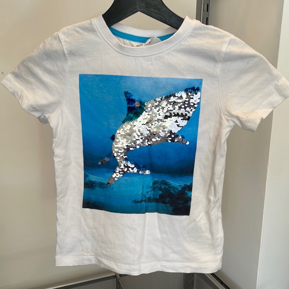 Flip sequin interactive t-shirt